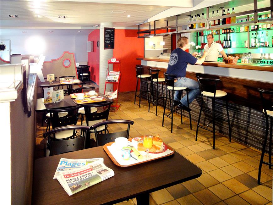 Le petit déjeuner - Hotel à Lorient - Les Pêcheurs*